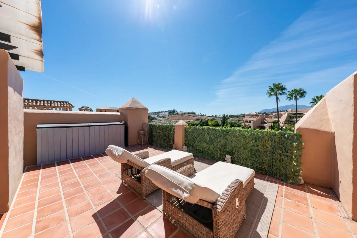 fa7dd692-0e02-4803-acb8-d2637e06d14e