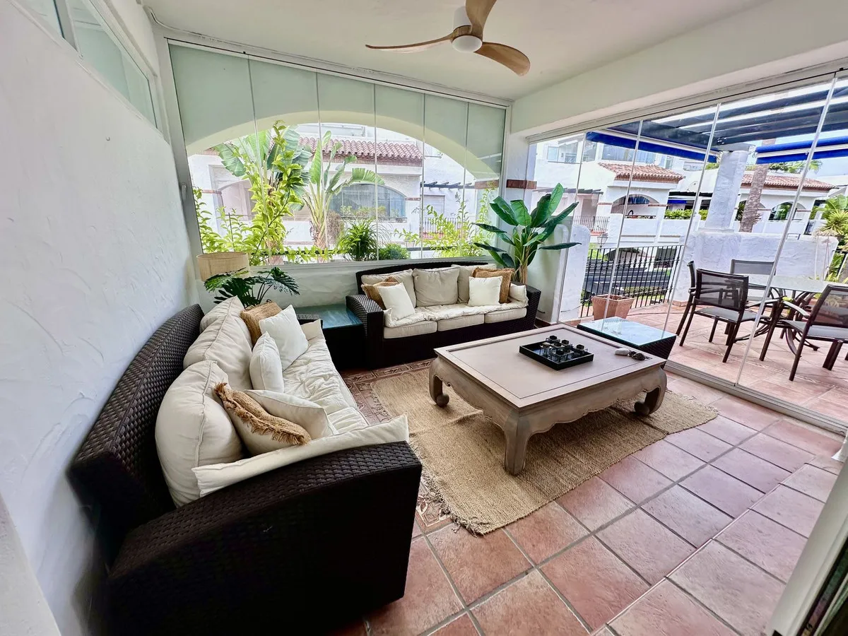 c4e4fb8f-b29b-433e-9726-577171aee52e