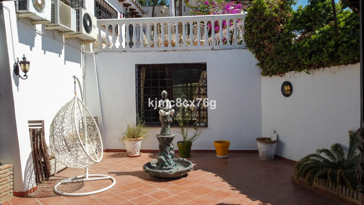 2b678261-4f50-4f95-871c-492b75f44e4b