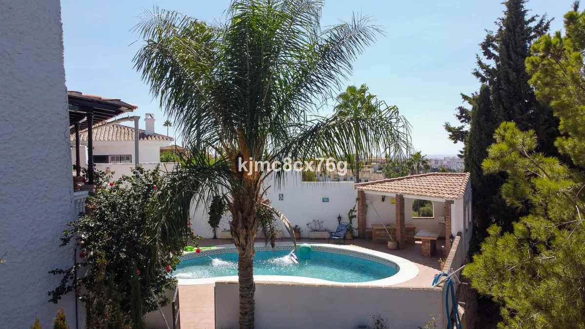 4d3bc182-244f-4e84-82d0-67e9547738b3