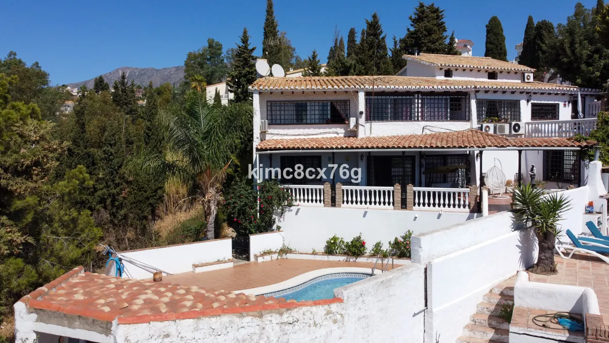 91fb1266-c7de-4e67-8407-ee5f94f65fee