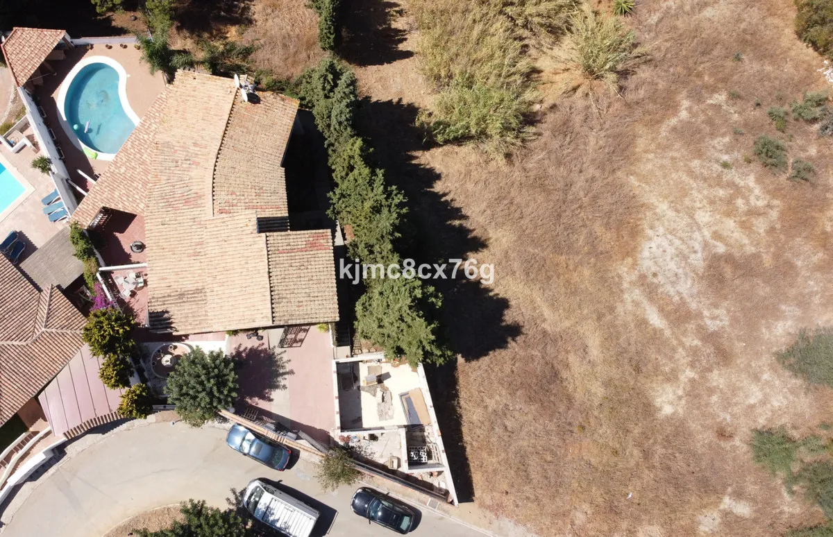 c662b0c8-e5f5-4f1b-b5a6-eddc84ad27d0