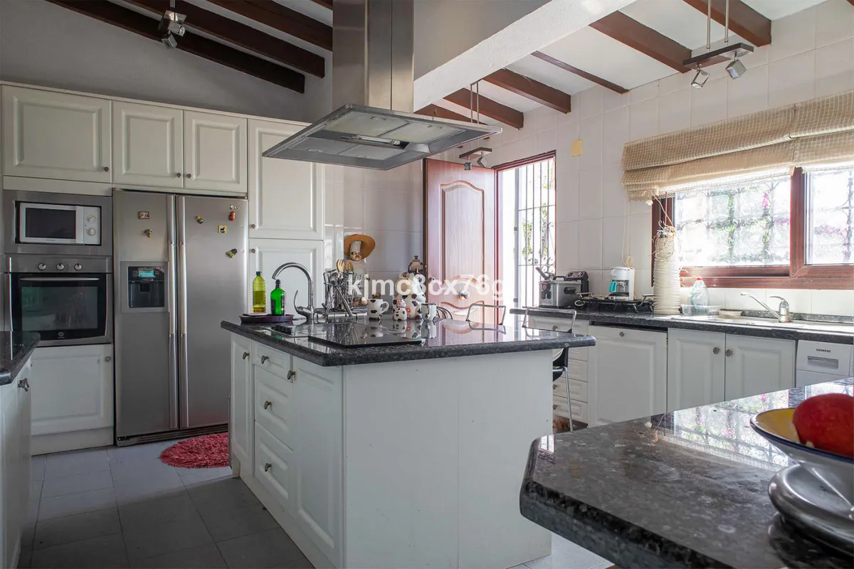 d85475a9-b577-4cf1-b103-ffdfe8d0b971