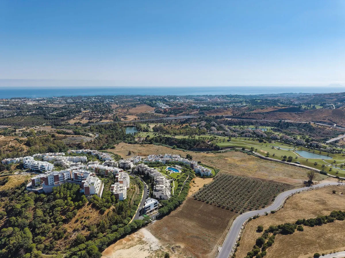 0b766d30-42e1-4e79-bb78-aab175726b3d