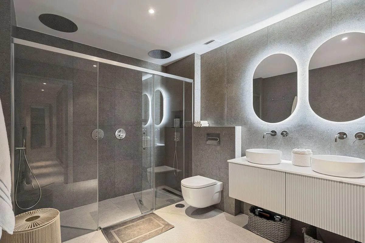 a81f9e4b-32a2-4da9-bfc9-e0735ef40e42