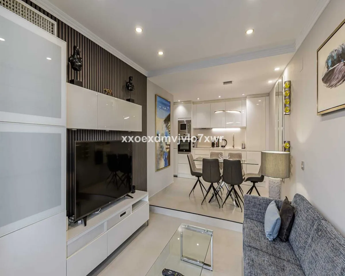 04230403-3bac-4609-b1ed-58ce300f1228