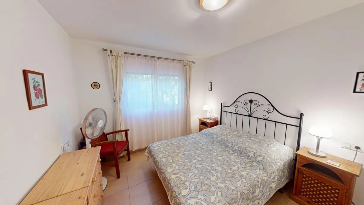 795bcf7b-1ef5-47b4-82eb-9aaa4480192c