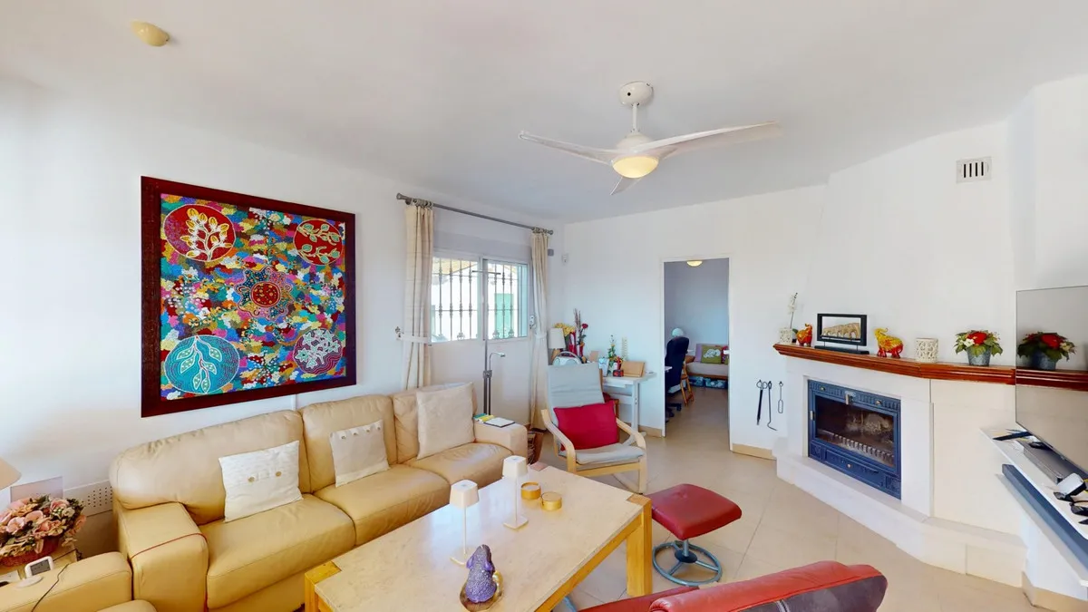 c2f0997e-e75d-4bb2-8513-41ab59546598