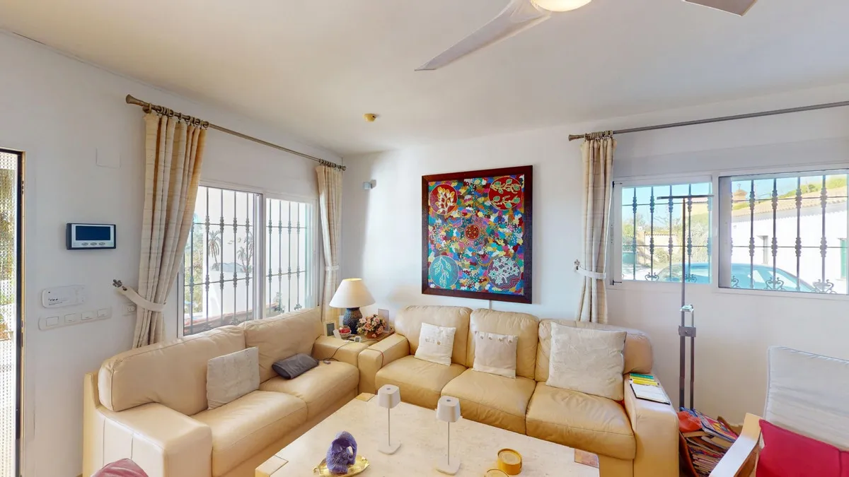 c656ff56-ab5c-4dd8-9336-2f956c9efc72