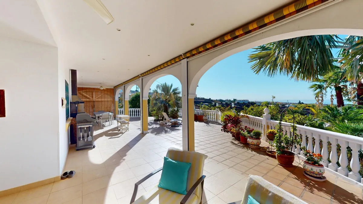 cd7f4e95-34fc-4fa5-bb6f-5dee9d7fb2b3