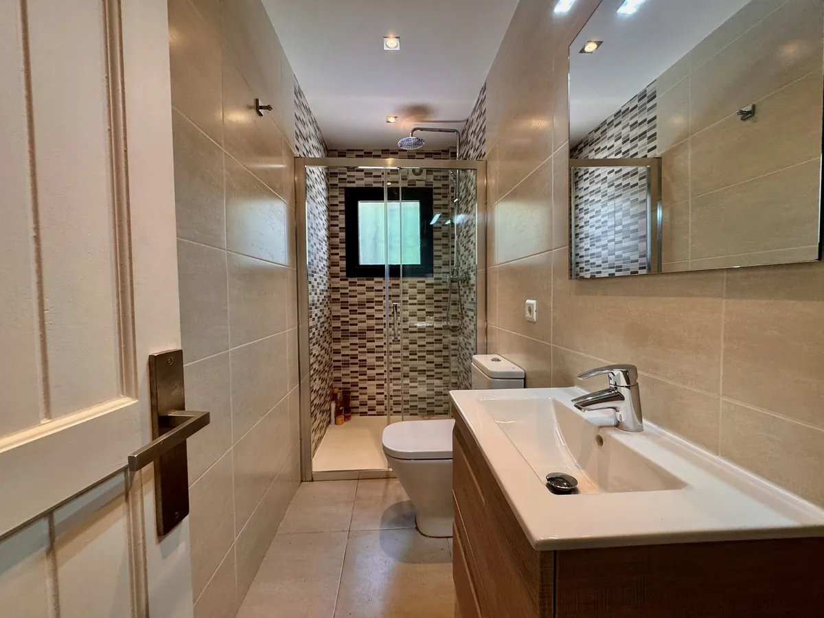 09bc0d95-7a92-4810-9c17-97fd36ef69a2