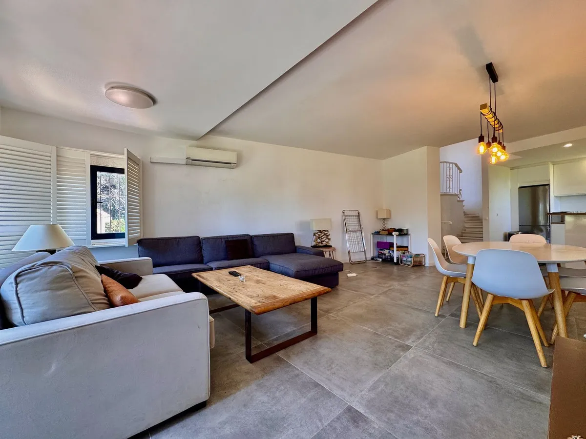 5dd49357-44fd-46df-b26f-65b637b498b8