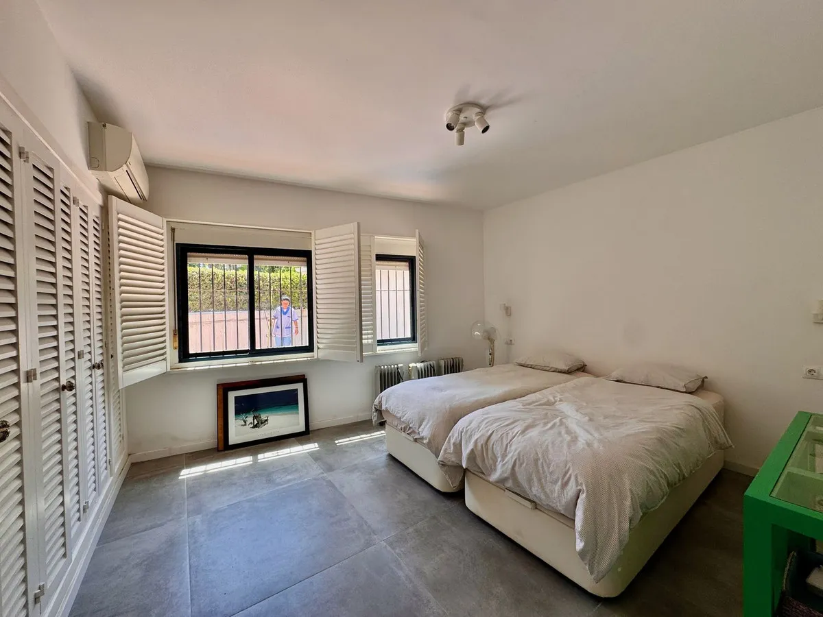 7874a284-1810-4457-9e5b-8b7caae01b42