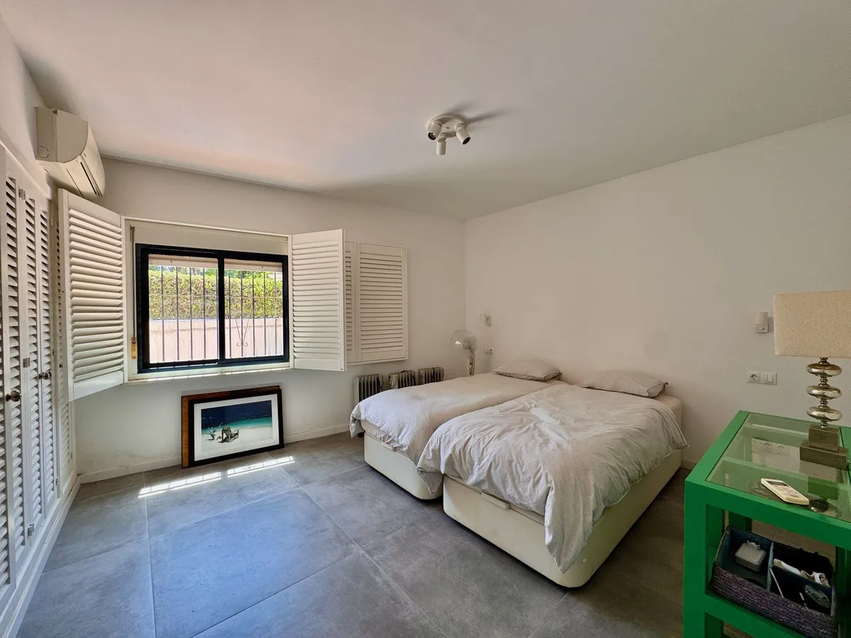 7fe6c8be-809a-436b-8abf-672cbb8f7bb7