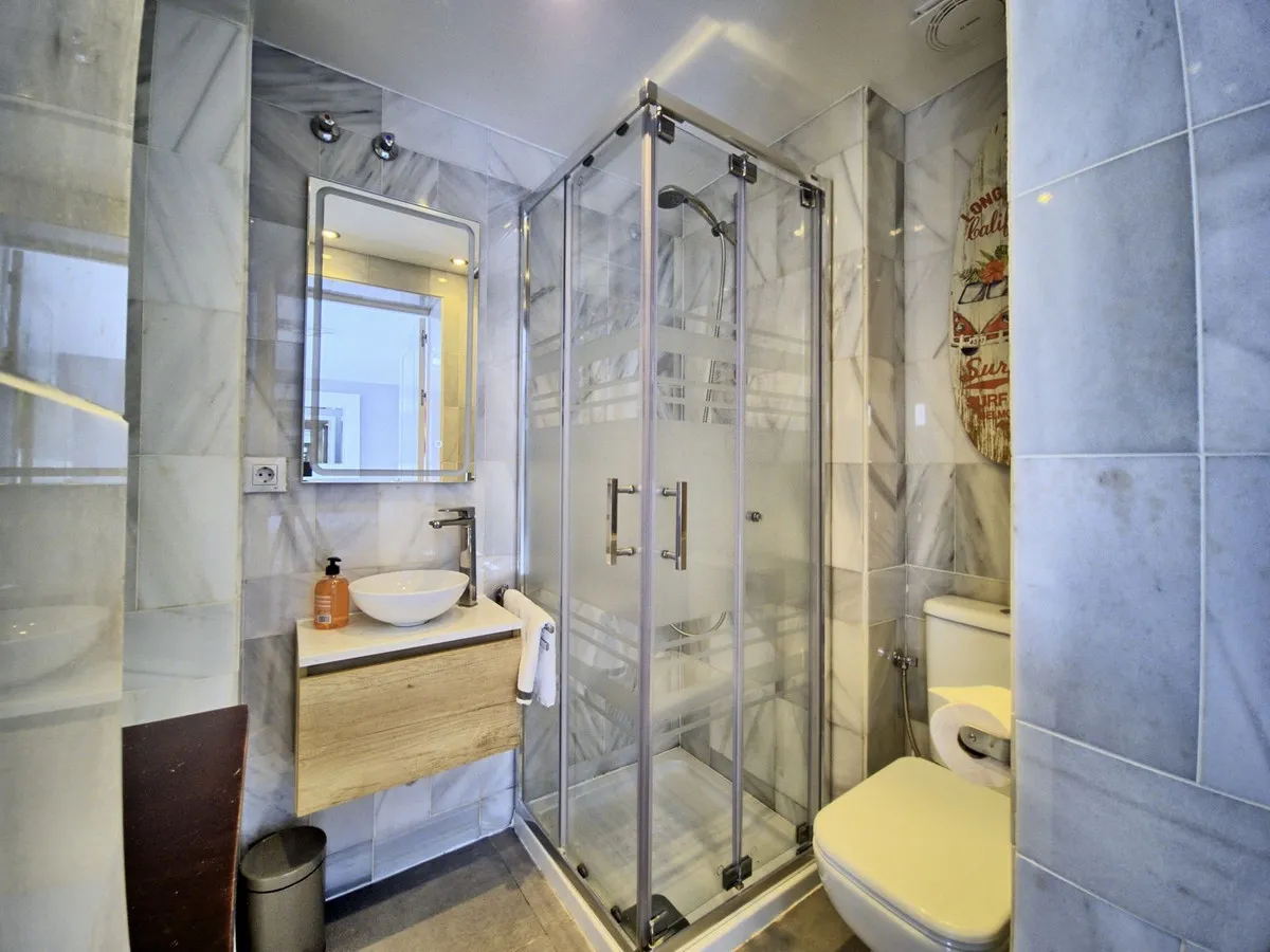 a33e4b61-e0fb-499f-a684-dde2f3c89015