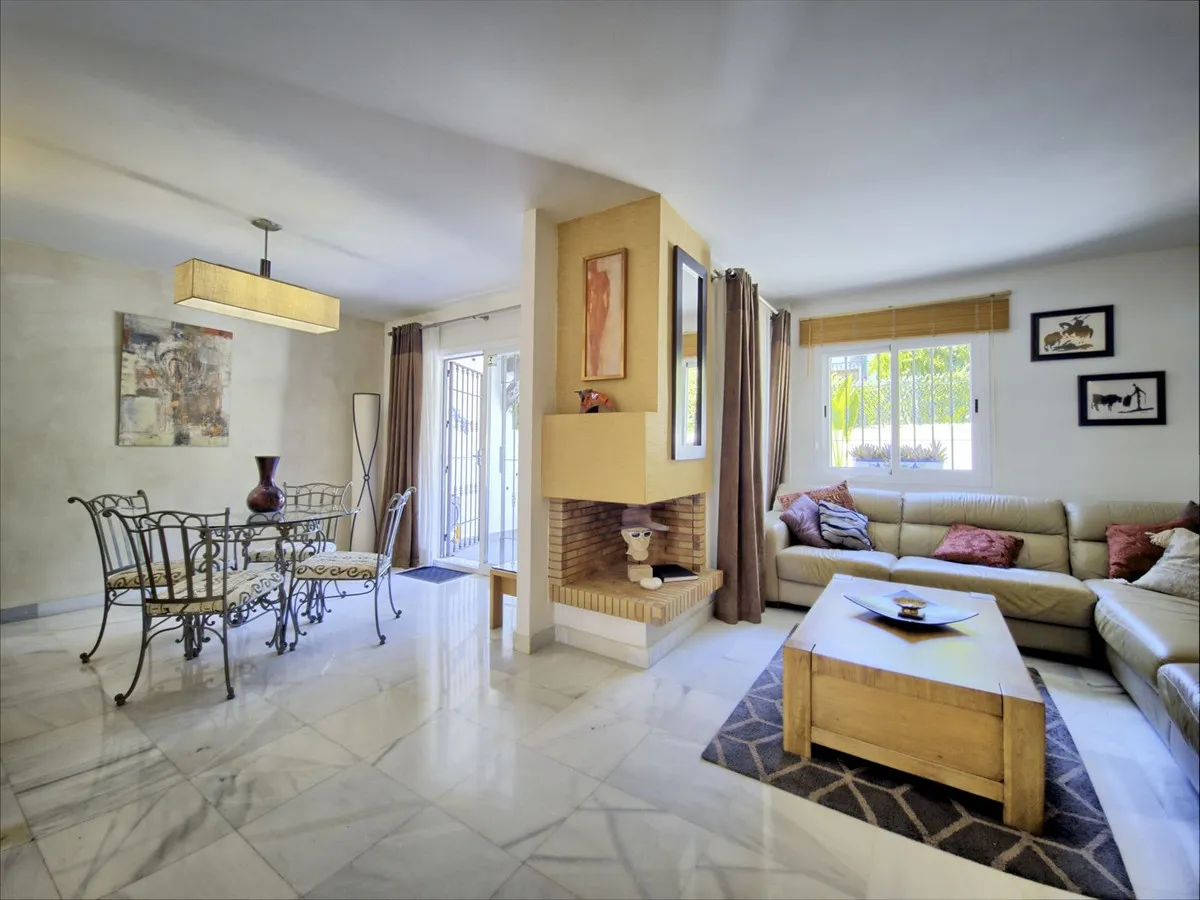 e8402754-6156-4b4e-95e8-257a632adf54