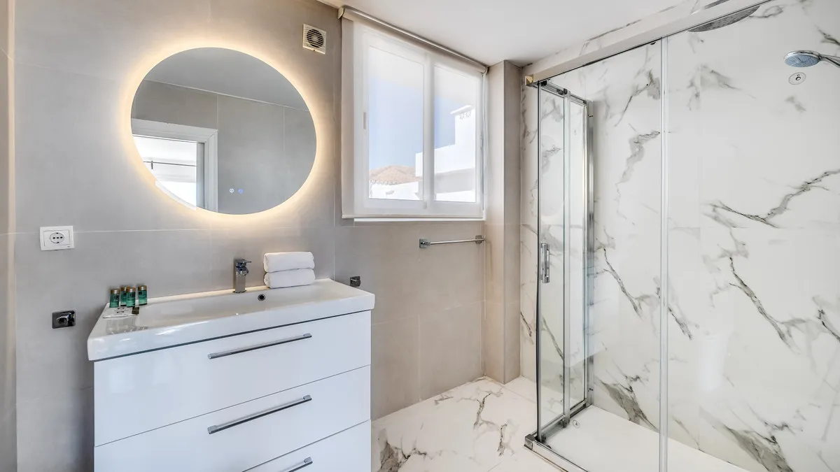 069e1de3-7a12-4ef9-bee3-9719d4070eb3