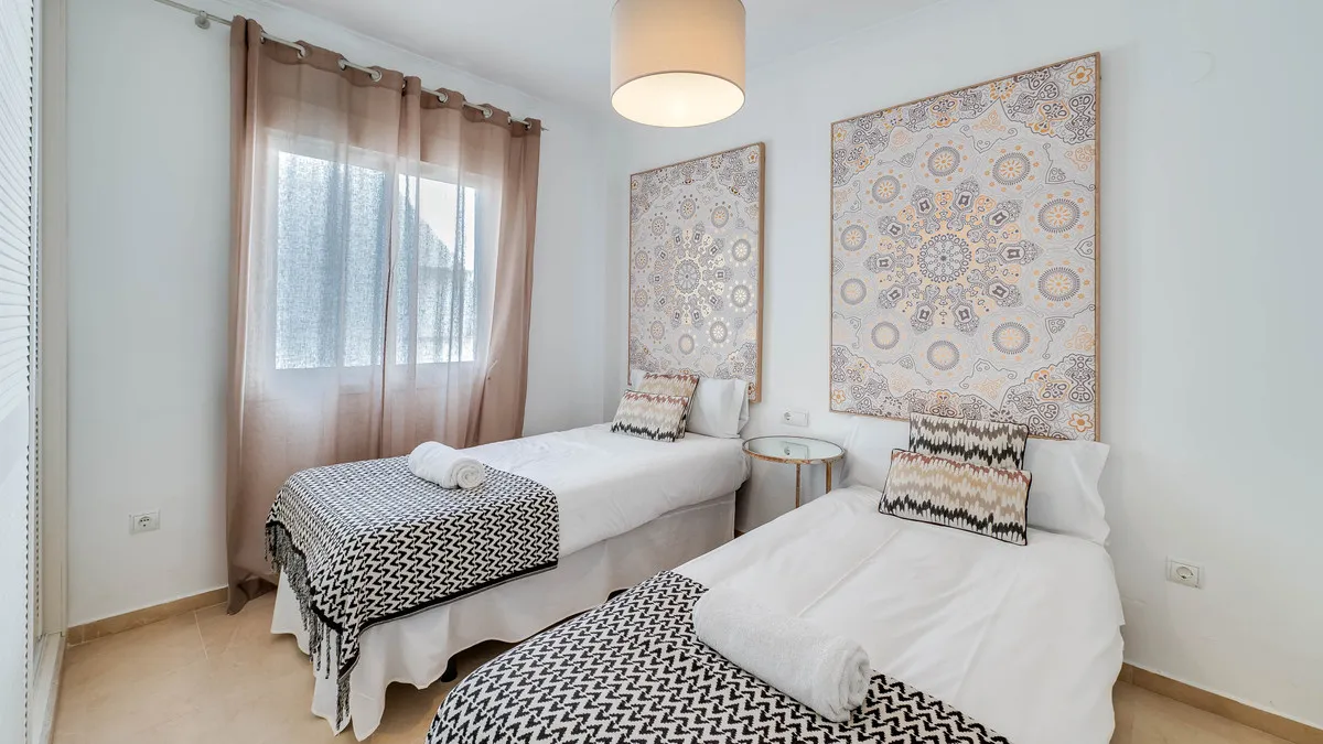 67df7b0f-a311-4dad-a9b5-1c4d5889c704