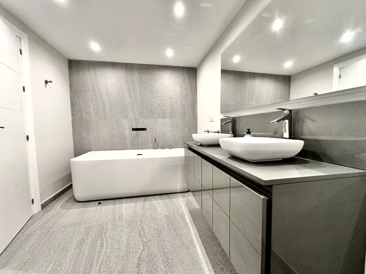 7f44433e-1c8e-4fc7-851f-7df791a69250