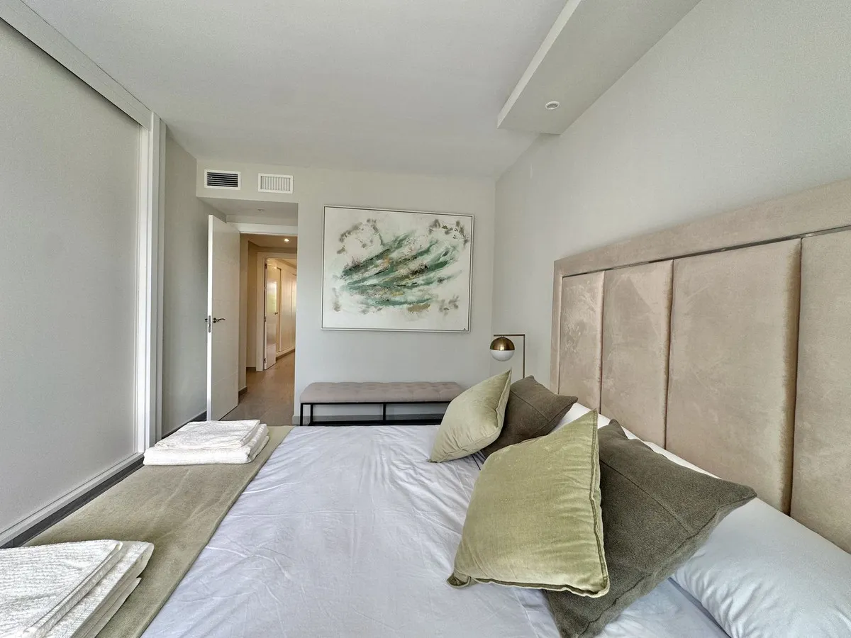 b4c1374b-64de-4dc7-be2d-0faaec95f127