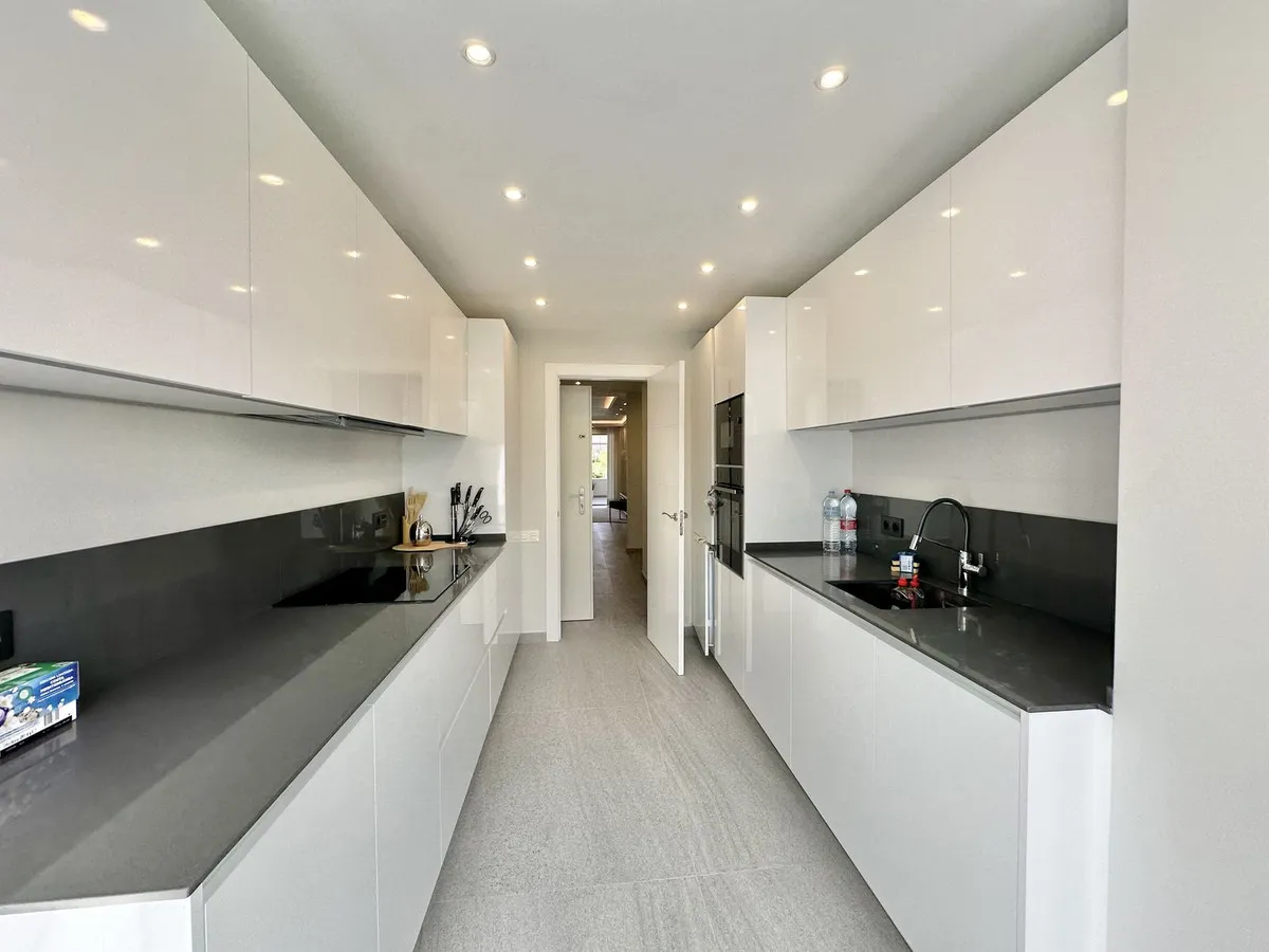 cae5c9aa-9231-4c3c-acde-ab09b8f3ad55