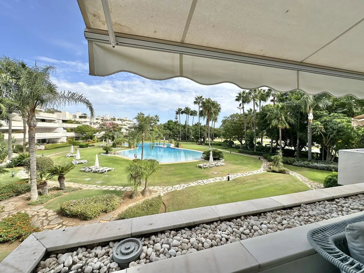 d6cdbf20-d93d-47b5-aca6-9512199b6be3