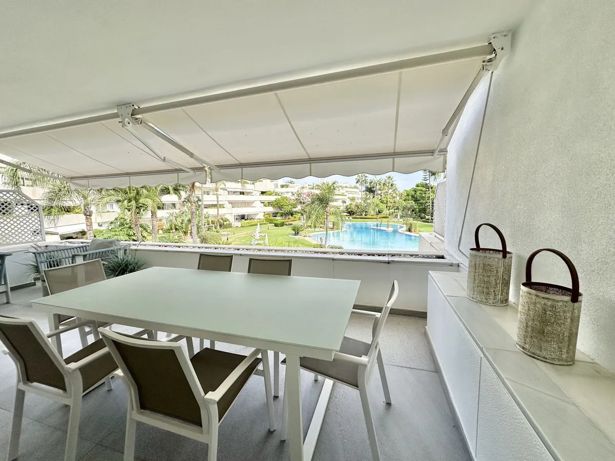 eee74d41-ac6b-44f3-a210-9996fc1059e1