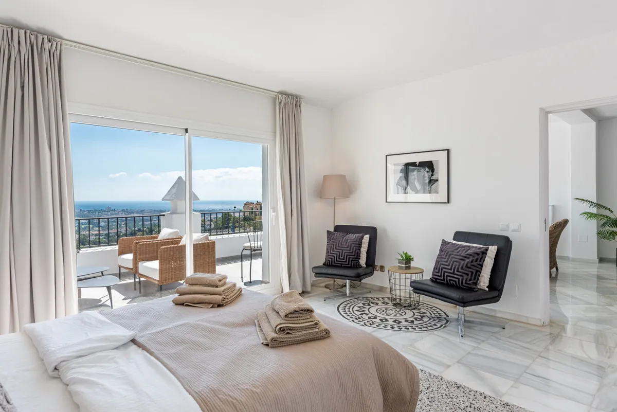 26a2cf75-e670-4d0a-b293-7687b8bcc639