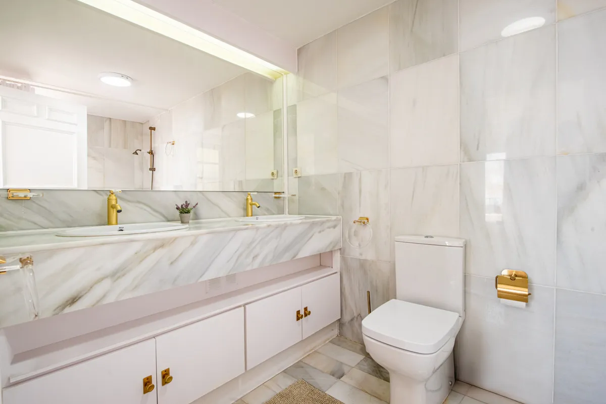 3e9a4d25-e744-49ab-aa51-7caa09dfbf59