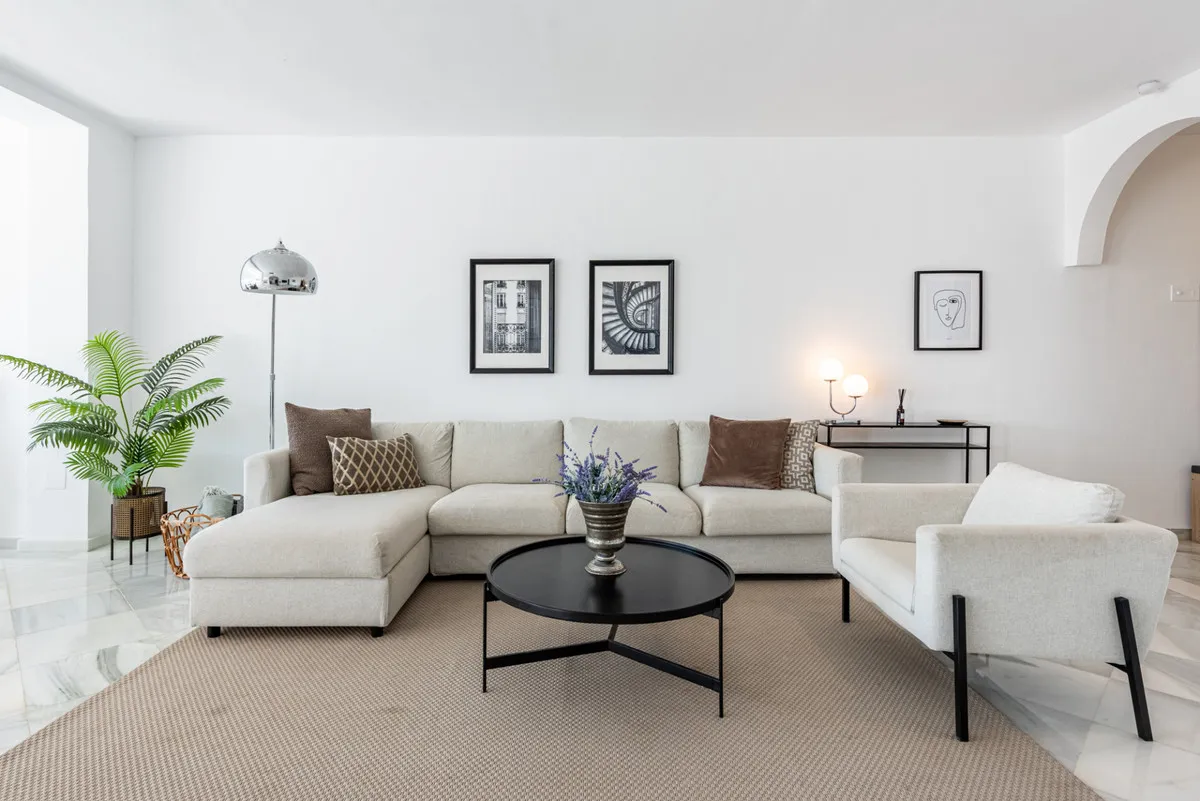 a6317dfd-94b3-4168-979f-2482185b4a93