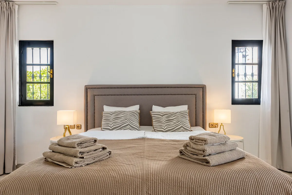 ef1cb278-2d66-4997-b3b8-f7ec103d3fc9