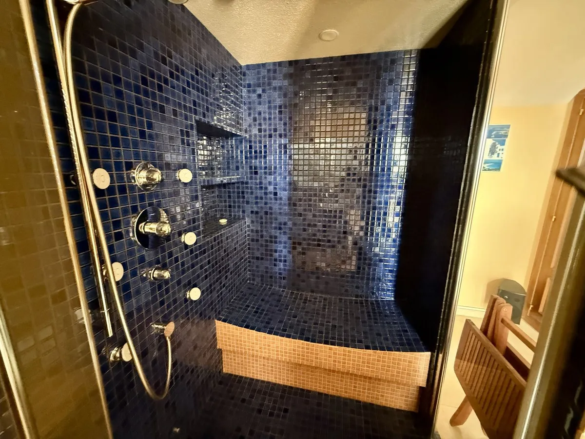 ad6422d9-8b68-402b-bf78-b9386d8d430e