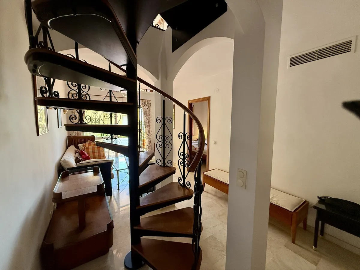 ad9eec44-07e8-43b9-a67b-1a548529c973