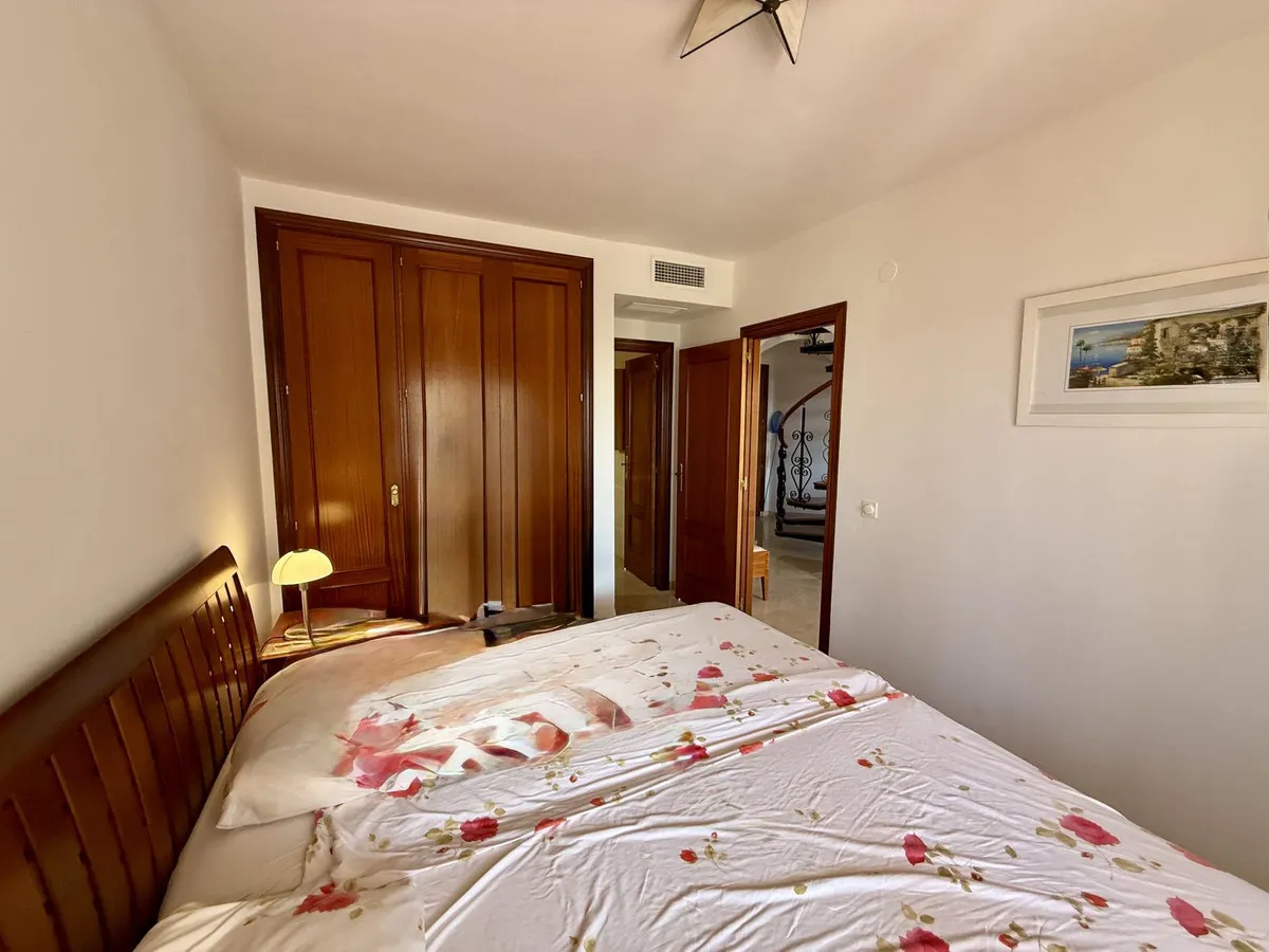 dba74920-7c53-4982-bb04-28cf27206399