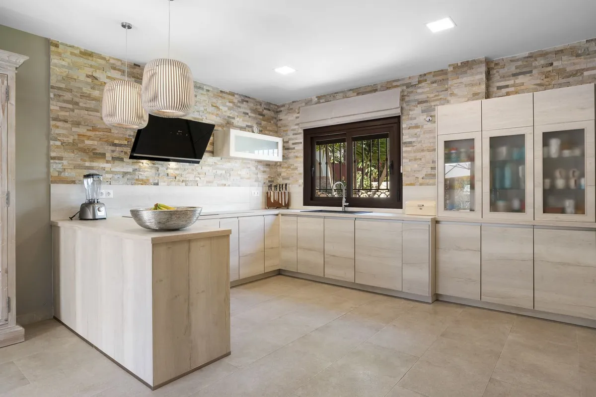 0a49cc80-3b63-430d-8bc7-ea95710c0ea2