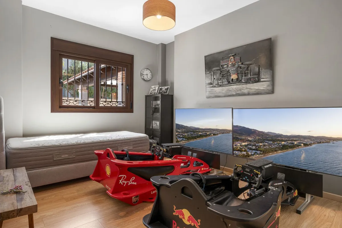 1f5d1447-29a8-4337-9eb7-91296587490a