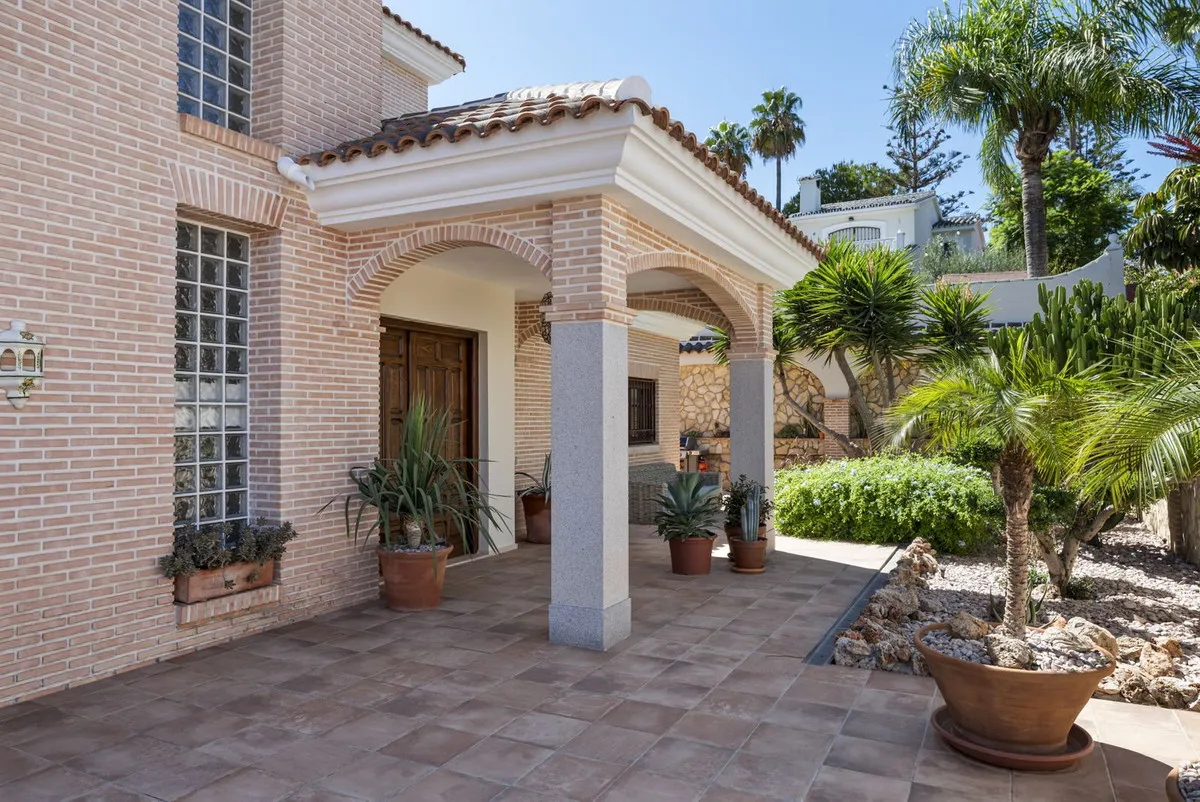 7c50f00c-4efe-42ea-bf33-6cc79ed8dbc7