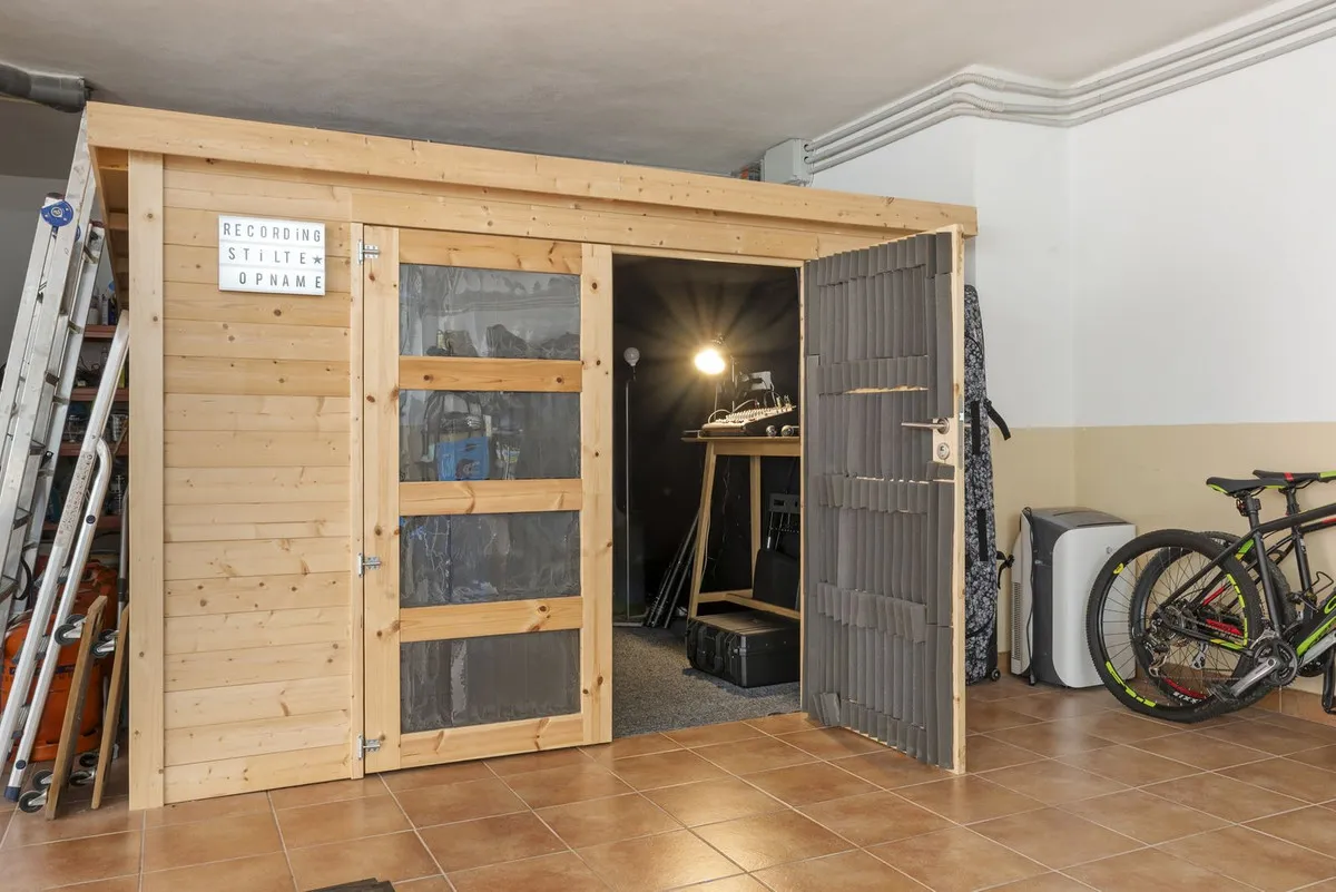 e26a40ec-9e8d-4149-9d55-3e2b5a12bd1b