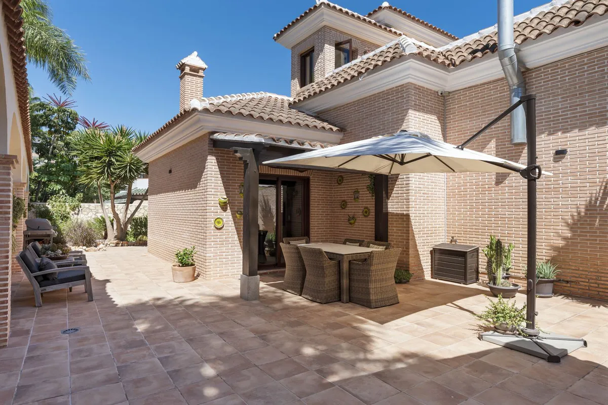 fe07181f-9d35-4ef4-bf33-29df27a2cccc