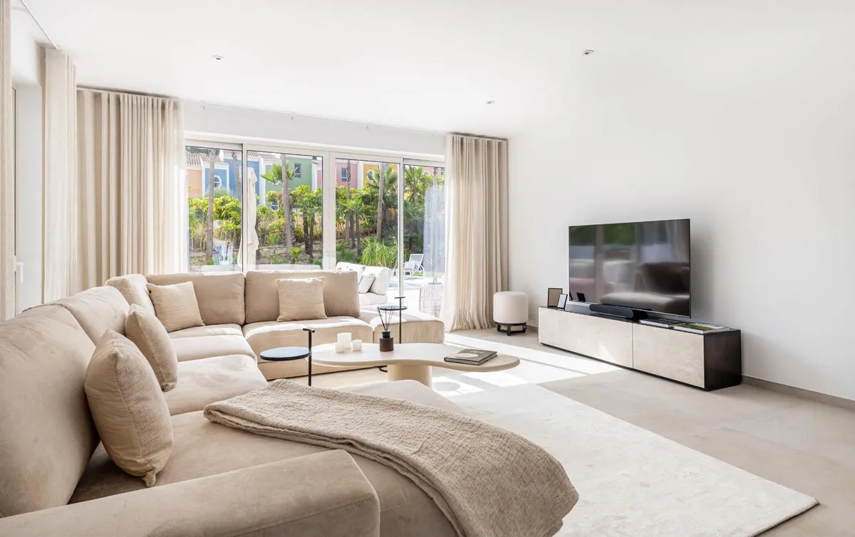 2edebd30-3c52-41a5-aab9-d07a1adacf0e