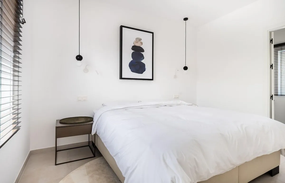 9c259098-9153-4f41-a26b-bf5a57d150d8