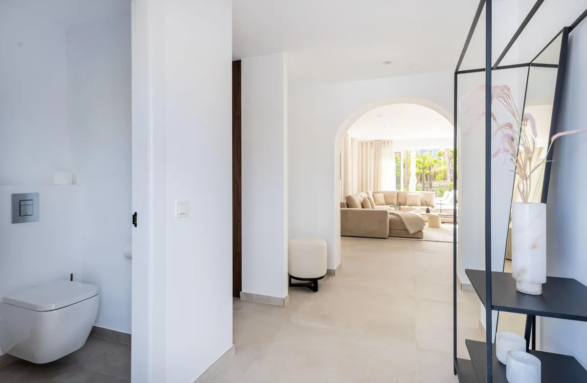 c28b9a4f-944f-4792-9ce0-718fe34c7d12