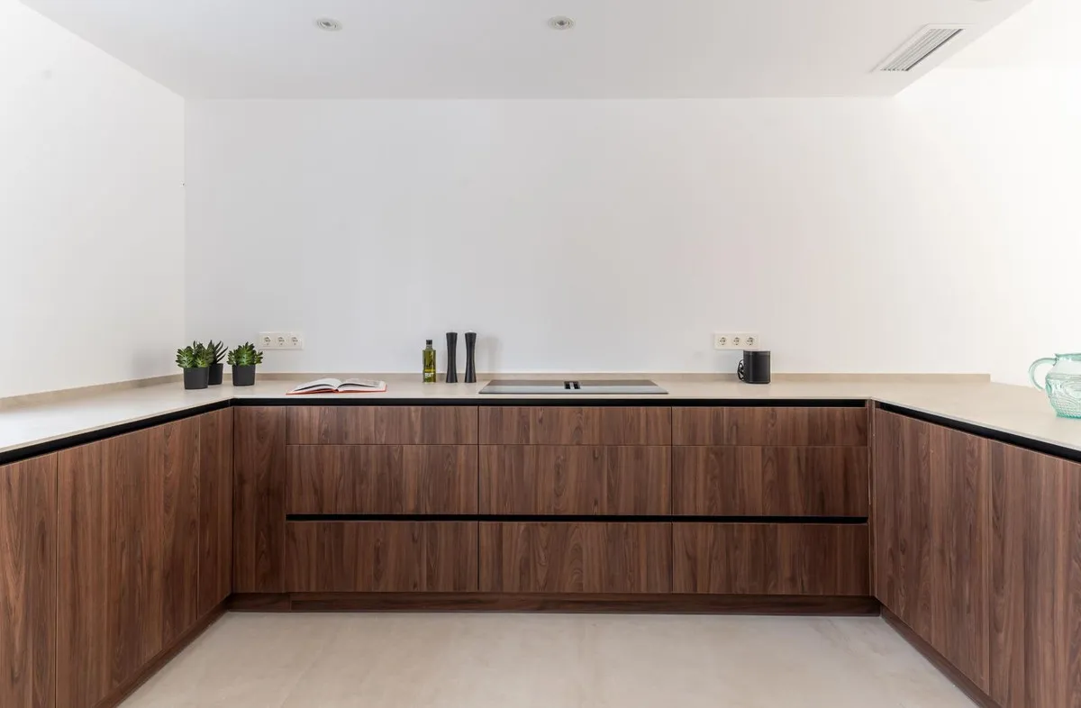 c67e52f6-7e62-4e01-b75f-f015658daf63