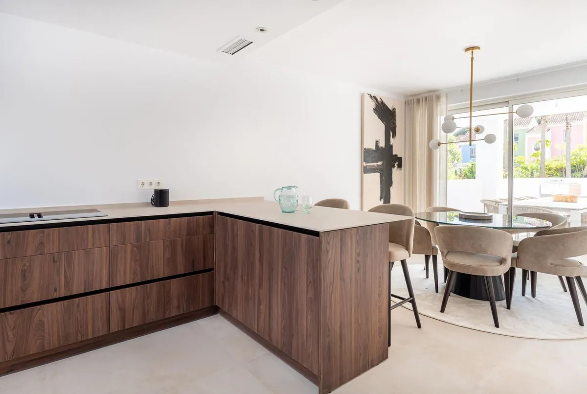 fee9c305-8b62-4c43-bef6-3a7663cd16cc