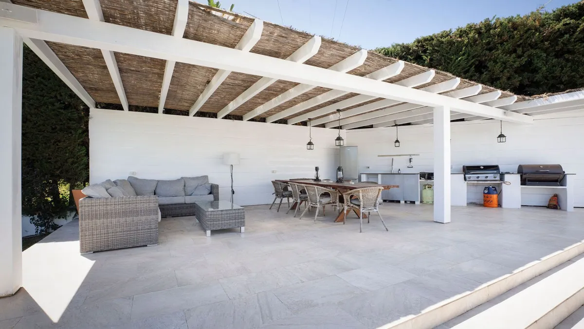 a6f57154-6064-4772-90fc-bf25d1b3d1e7