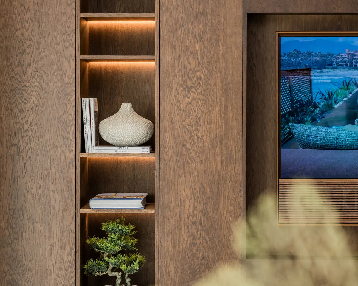 02eaabda-537f-42d3-9207-faeaf51fbd76