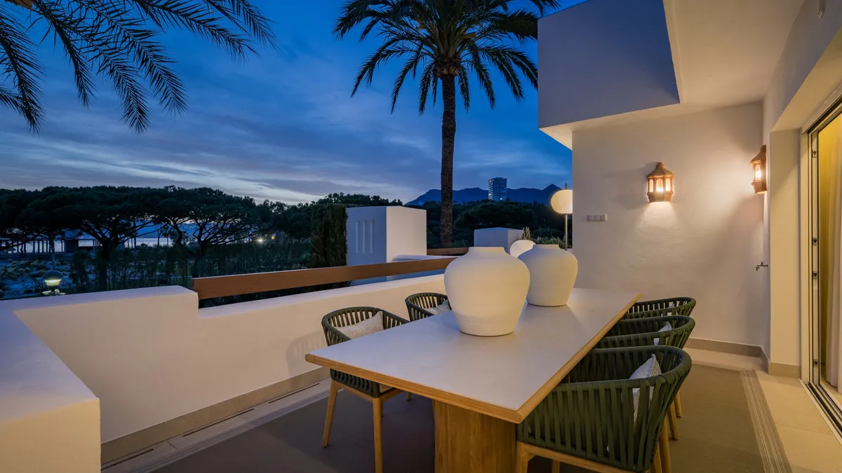 0e8f8eae-6cf8-4661-bffa-51edf0fd632b