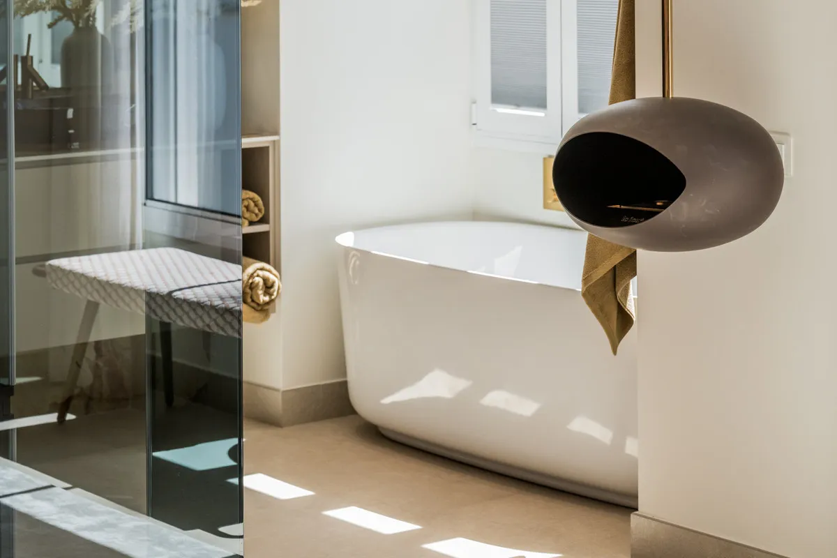 302a932f-85f4-400d-b3c3-e3c446c52f0f