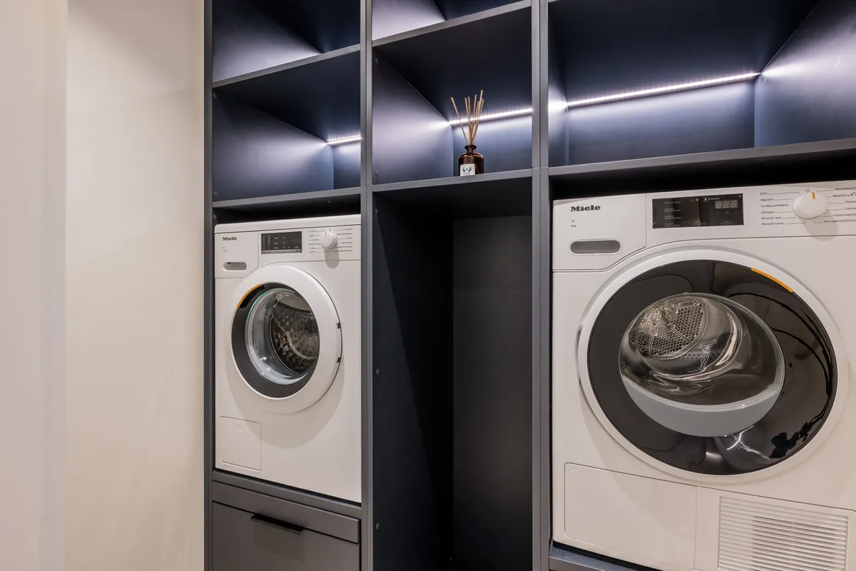 5d34305f-d434-460e-8ca3-c01bfe21b8e7