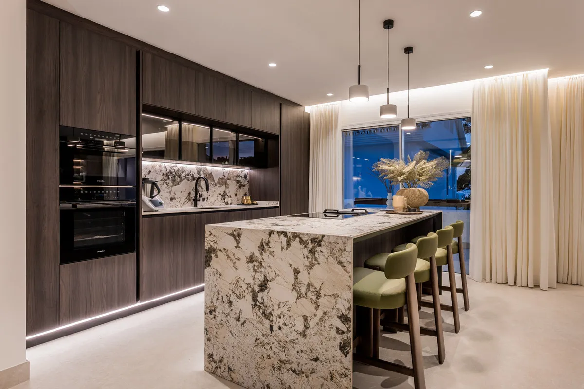 faf3ab8c-62f8-4ea1-88b5-287583bd90b4